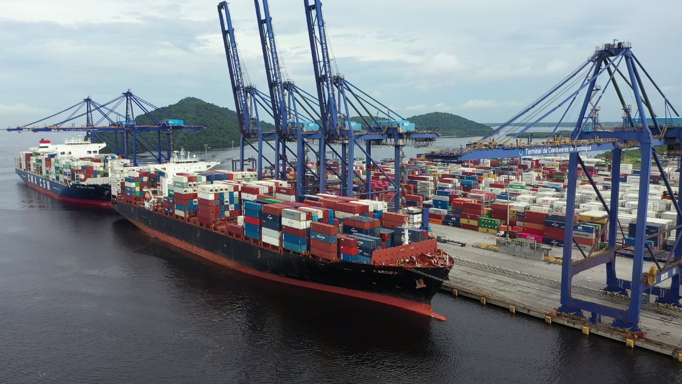 Após anúncios de demissões e férias coletivas, Governo do PR promete medidas para ajudar empresas afetadas pelo tarifaço de Trump