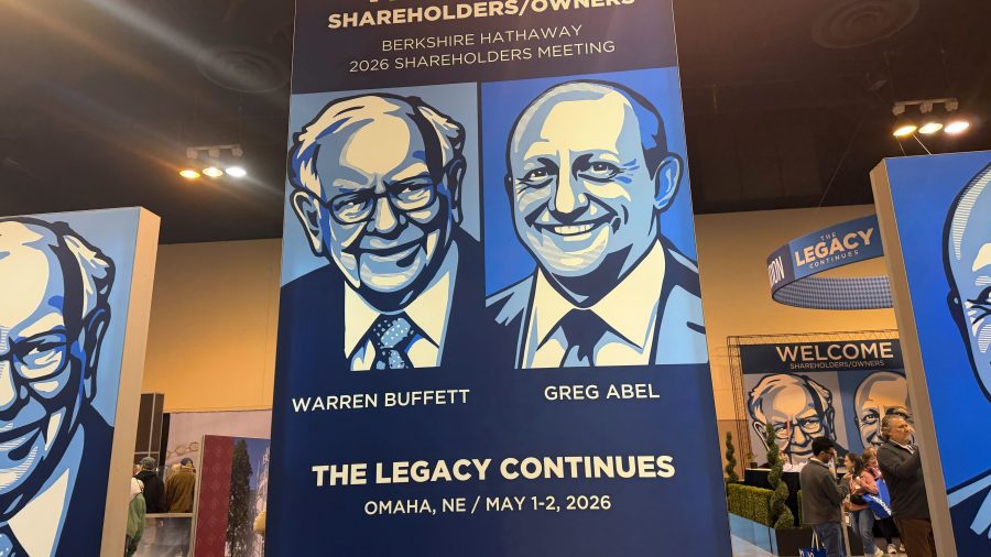 Berkshire Hathaway’s Annual Meeting: A Shift in Leadership and Attendance