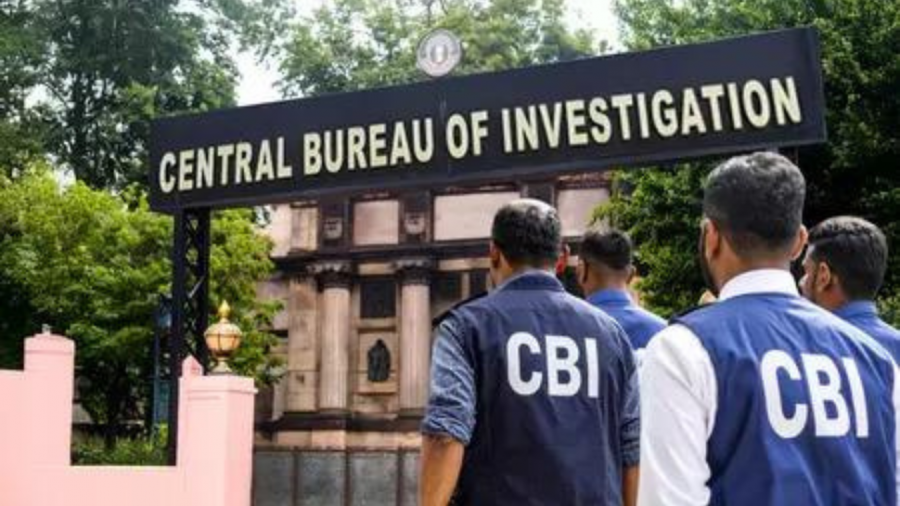 CBI Nabs Fugitive Duo from UAE in Massive Rs 2,700 Crore Fraud Case
