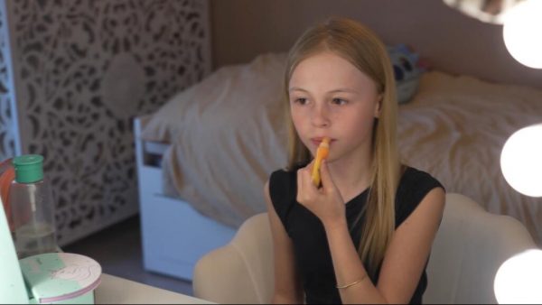 Should 10-Year-Old Girls Have Skincare Routines? Experts Weigh In