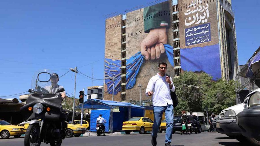 Iranian Negotiators Head to Qatar as Diplomatic Efforts Intensify