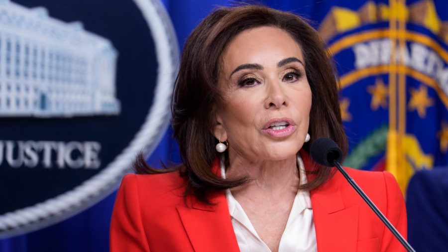 U.S. Attorney Pirro Intensifies Pressure on Fed’s Powell Amid Legal Challenges