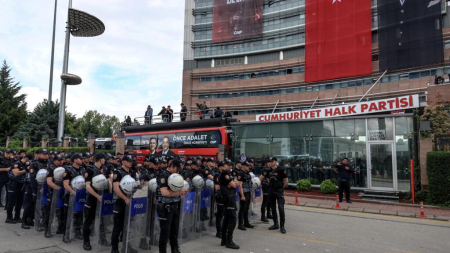 Turkey Opposition Crisis