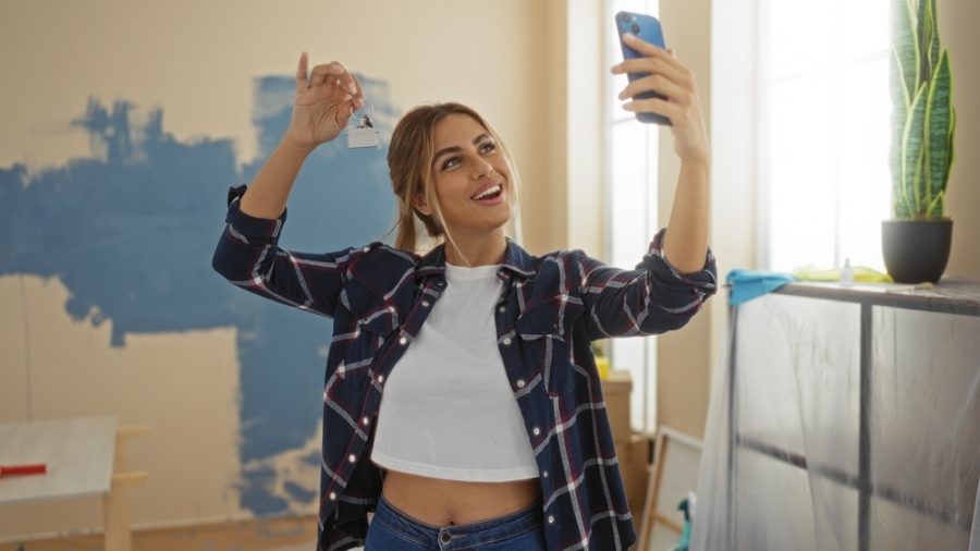 74% of Home Buyers Open to 50-Year Mortgages: Experts Weigh In
