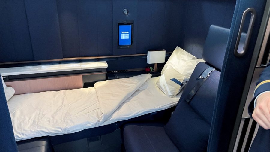 Luxury Airline Seats Delayed: Why Passengers Can’t Enjoy Them Yet