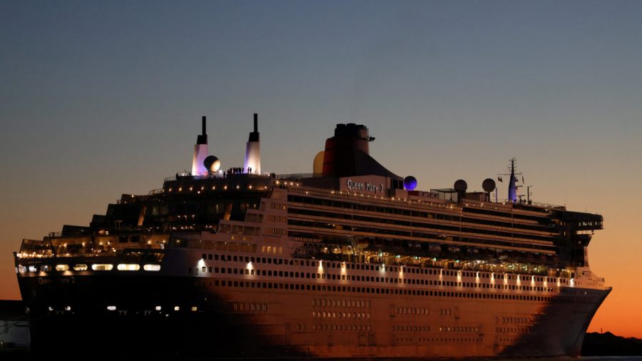 Carnival Cruise Line Faces Booking Challenges Amid Iran Conflict