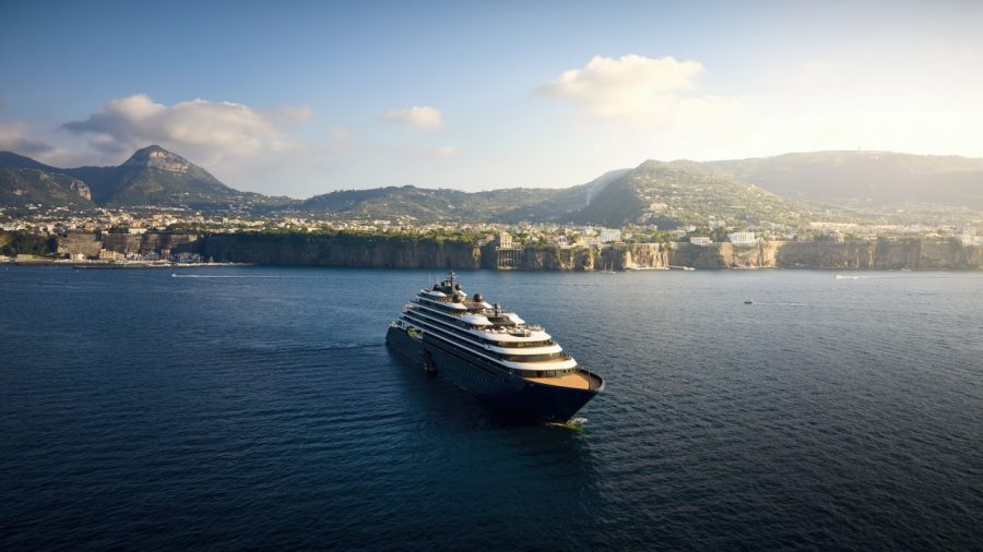 Wealthy Travelers Flee Crowded Europe for Luxurious Yacht Experiences