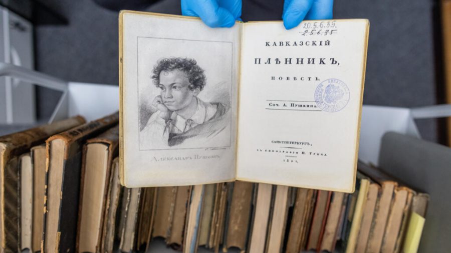 Seven Georgians Face Trial in Paris for Theft of Rare Russian Literary Works