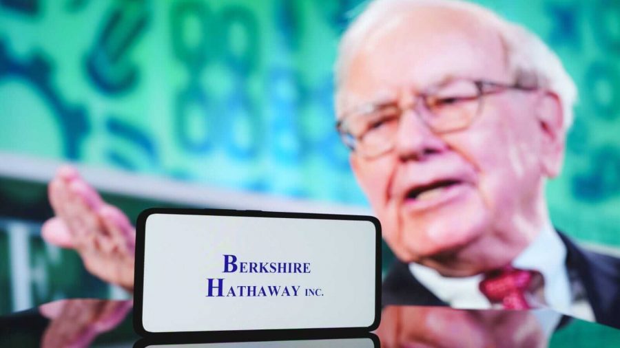 Why Investors Should Consider Berkshire Hathaway’s BRK.B Stock Now