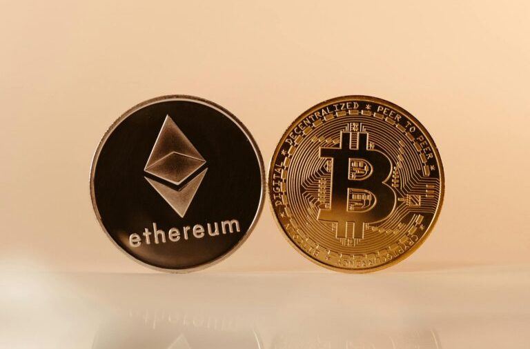 Is Coinbase Global, Inc. (COIN) a Smart Investment Choice in 2023?