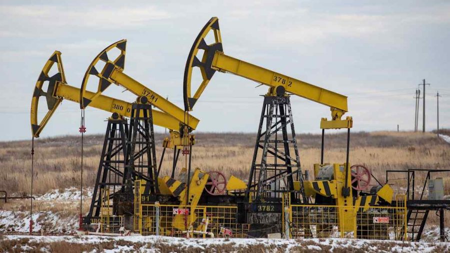 Middle East Peace Deal May Spark Oil Glut in 2024, Warns IEA