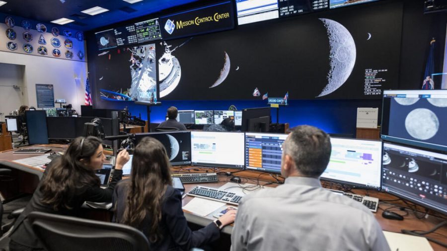 NASA Launches Robotic Mission to Save Plummeting Space Telescope