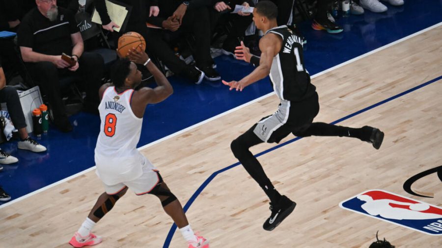 Knicks Achieve Historic Comeback in NBA Finals Against Spurs