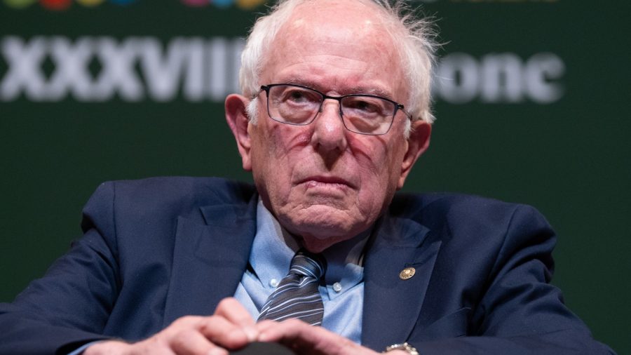 Bernie Sanders Advocates for AI State Socialism in Response to Trump Policies