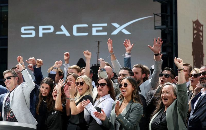 SpaceX to Join Nasdaq 100: A New Era of Passive Investment