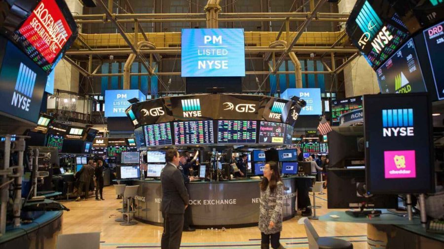 Stocks Dip as Chipmakers Decline, Erasing Early Gains