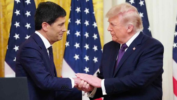 Trump Urges Rate Cuts as Pressure Mounts on Federal Reserve Nominee Warsh