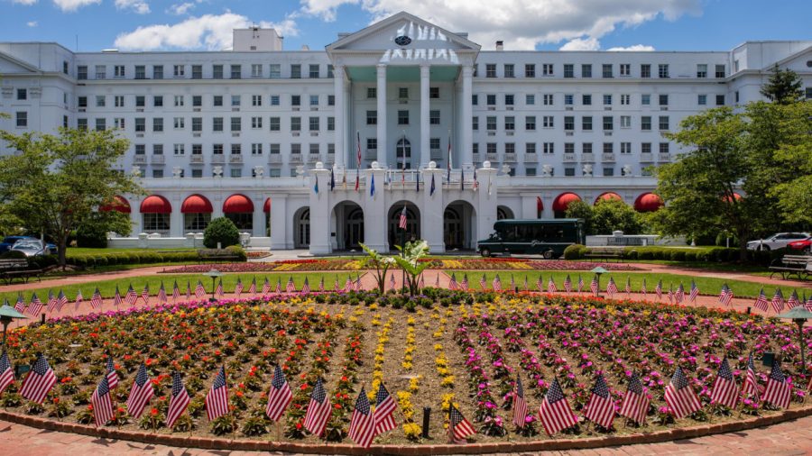 Texas Billionaires and a U.S. Senator: The Fight for ‘America’s Resort’