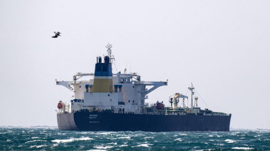 UK Forces Intercept Russian Oil Tanker in Historic English Channel Operation