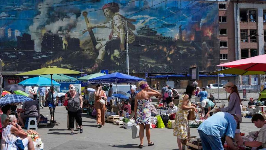 How Ukraine’s Battlefield Success Threatens Russia’s Economy