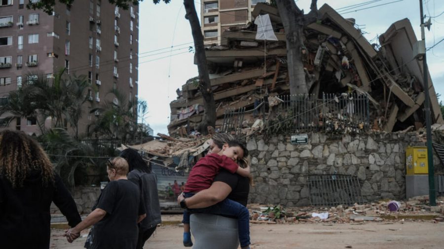 Venezuela Earthquakes: Death Toll Rises to 164 as Global Aid Pours In