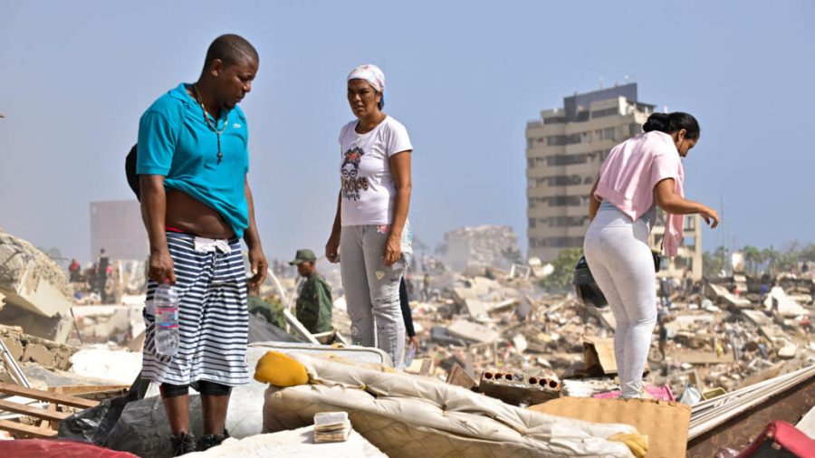 Venezuelans Rally Amidst Rising Death Toll from Devastating Earthquakes