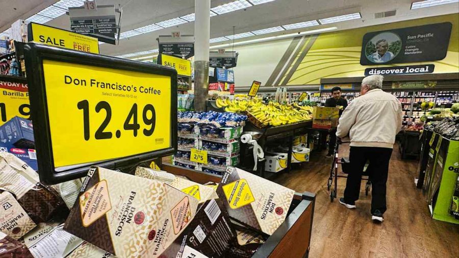 Voters Discontent Grows Over Trump’s Inflation Management Amid Global Tensions