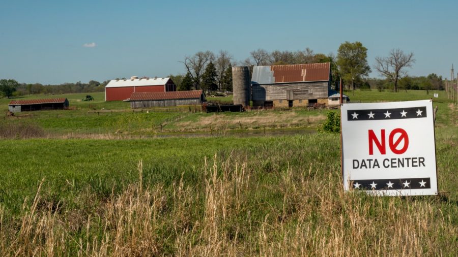 Farmers Face Off Against AI Data Centers Over Water and Farmland