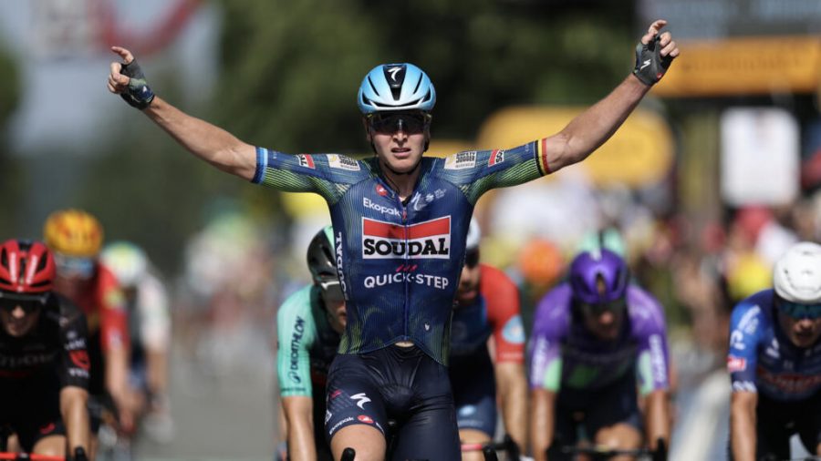 Tim Merlier Triumphs Again: Wins Eighth Stage of Tour de France