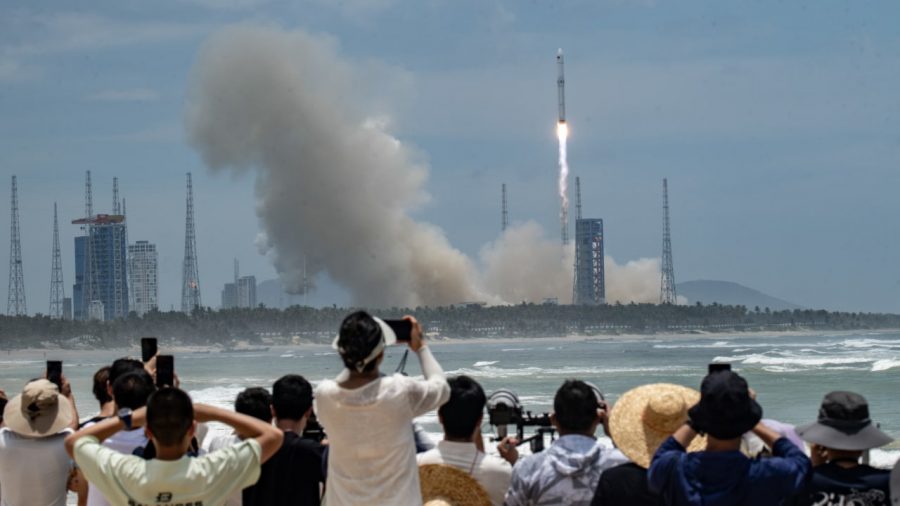 China Achieves Milestone with Successful Reusable Rocket Launch
