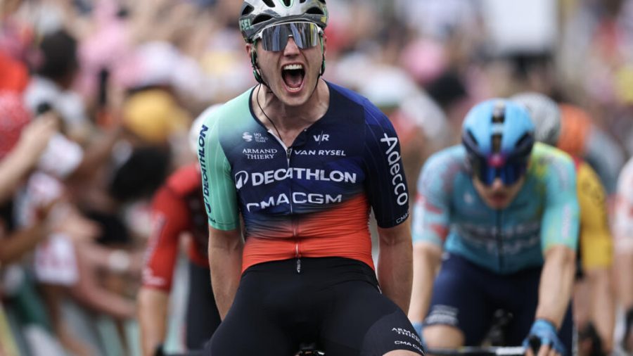Olav Kooij Claims Victory in Chaotic Sprint Finish of Tour de France Stage 5