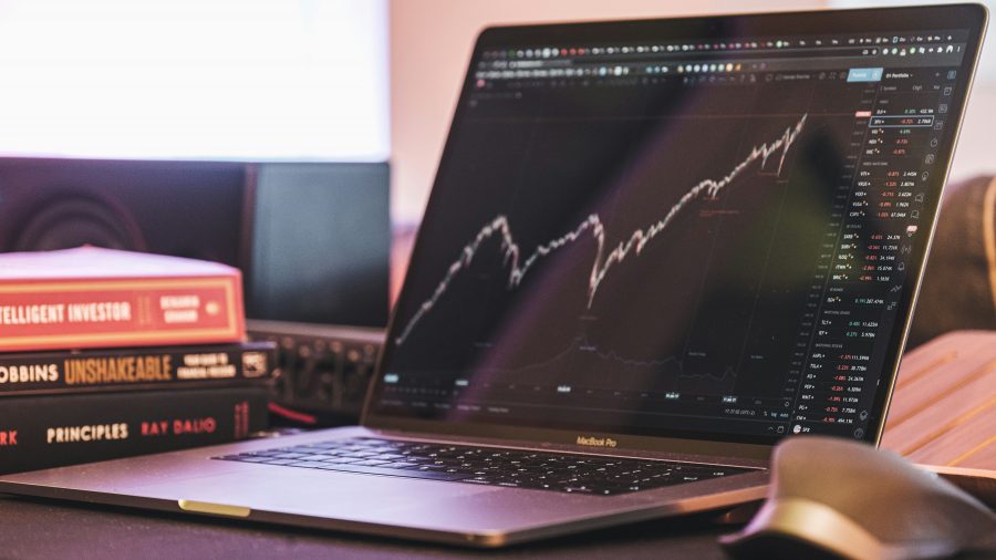 Goldman Sachs and Bernstein Evaluate Fiserv Inc. Amid CEO Transition