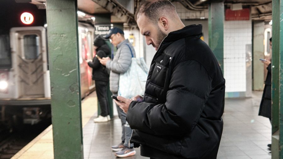 Understanding Young People’s Risk Aversion: Technology, Parenting, and Jobs