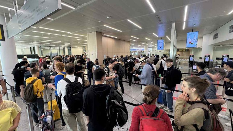 EU Border Chaos: Airlines Warn of Half-Full Flights This Summer