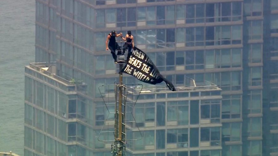 Couple Arrested After Daring Empire State Building Proposal