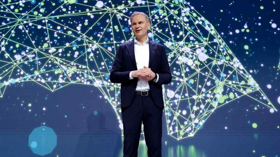 Volkswagen’s Leadership Challenge: Navigating Uncertainty with Improv Skills