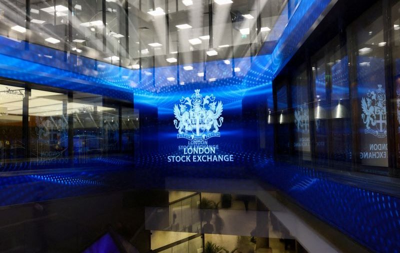 Wall Street Holds Steady Amid Oil Price Fluctuations and Global Tensions